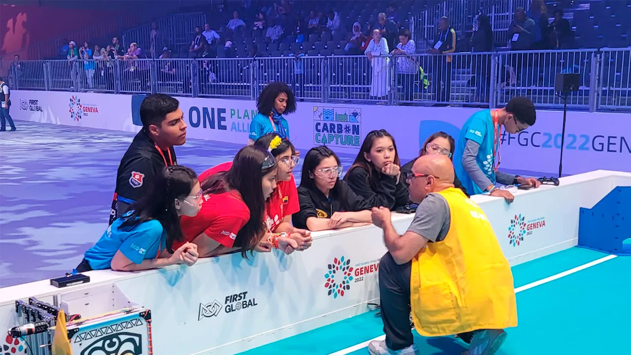 Logos que se mostraran en la arena de competencia